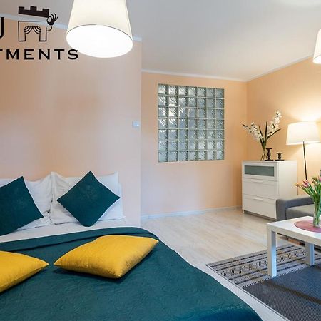 J&J Apartments - Szczytna 1, Apartament 10 Torun Bagian luar foto