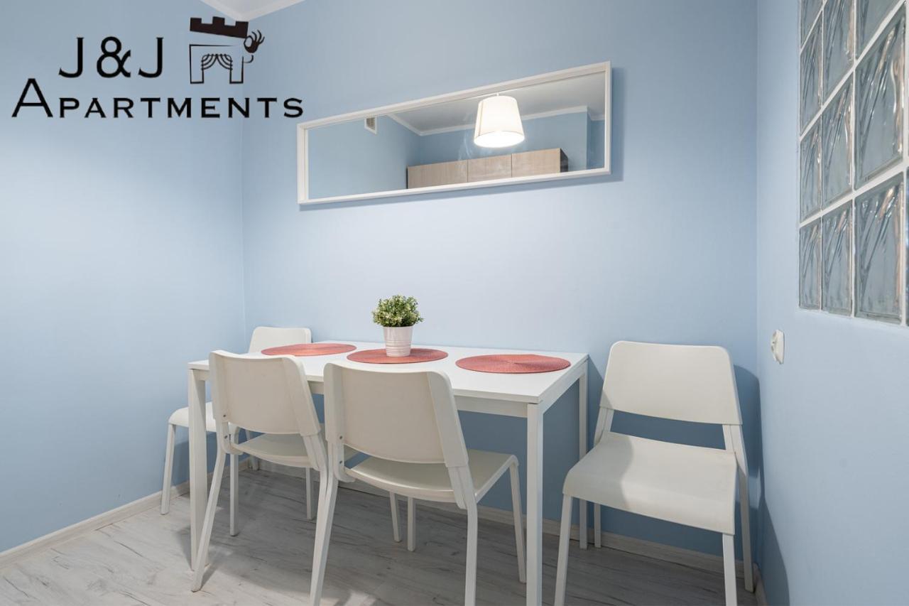 J&J Apartments - Szczytna 1, Apartament 10 Torun Bagian luar foto
